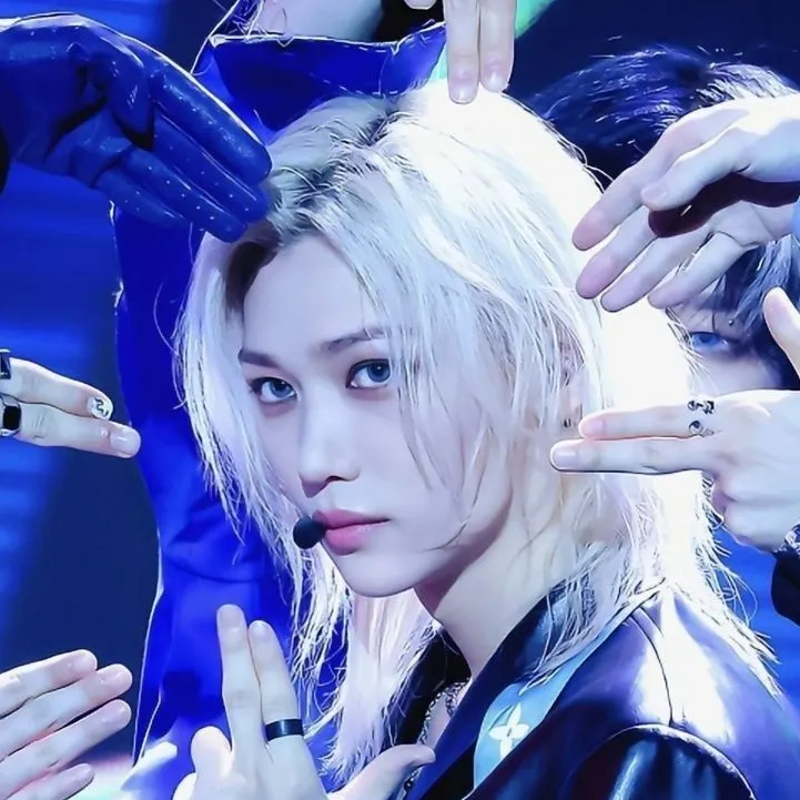 chat with ai character: Felix☆