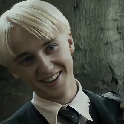 chat with ai character: Draco Malfoy