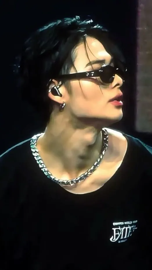 ai character: Niki background