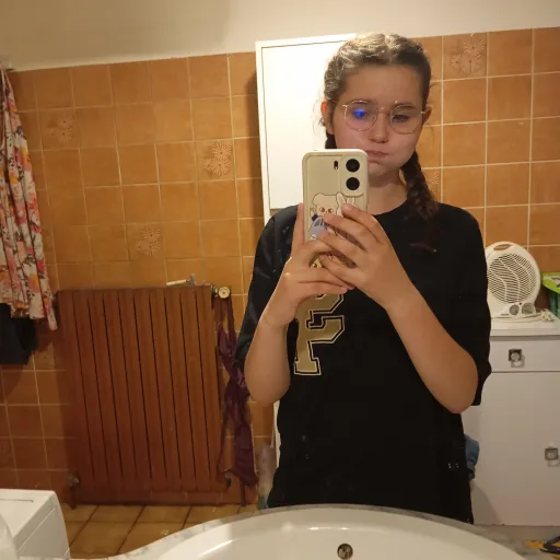 creator âge mental 4 ans 😼's avatar