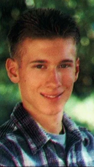 ai character: Eric Harris  background