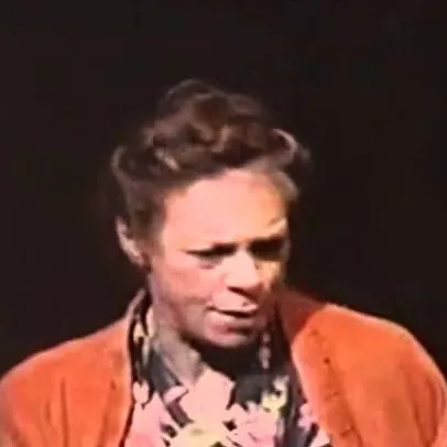 chat with ai character: Fraulein Schneider