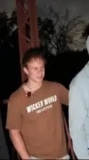 ai character: Groovy Gavin*yt* background