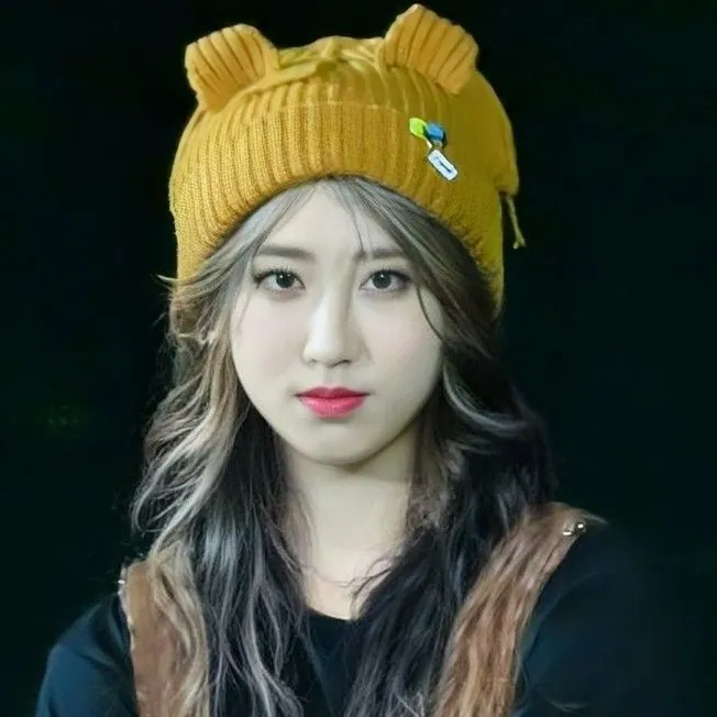 chat with ai character: The Promised SKZ