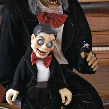 chat with ai character: VentriloquistDummy