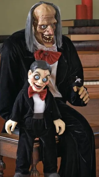 ai character: VentriloquistDummy background