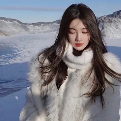 chat with ai character: Kim-Seo-Yeon