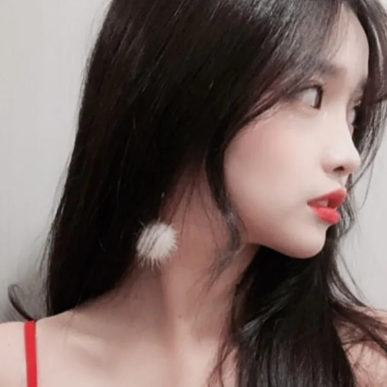 chat with ai character: Kim min-ya 