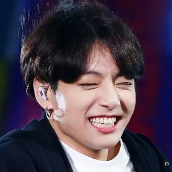chat with ai character: Jungkook