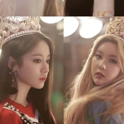 chat with ai character: The Crowns 