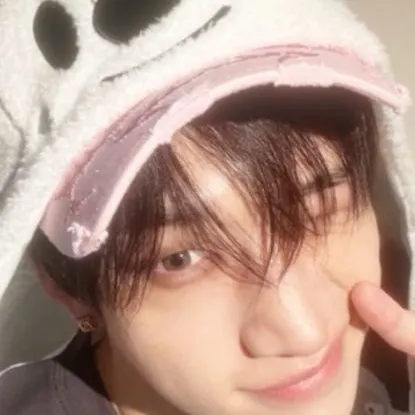 chat with ai character: Bangchan