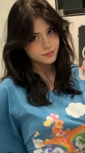 ai character: Hannah background