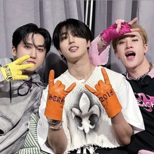 creator 🐷🦅🐰Mad 💜💙🧡's avatar
