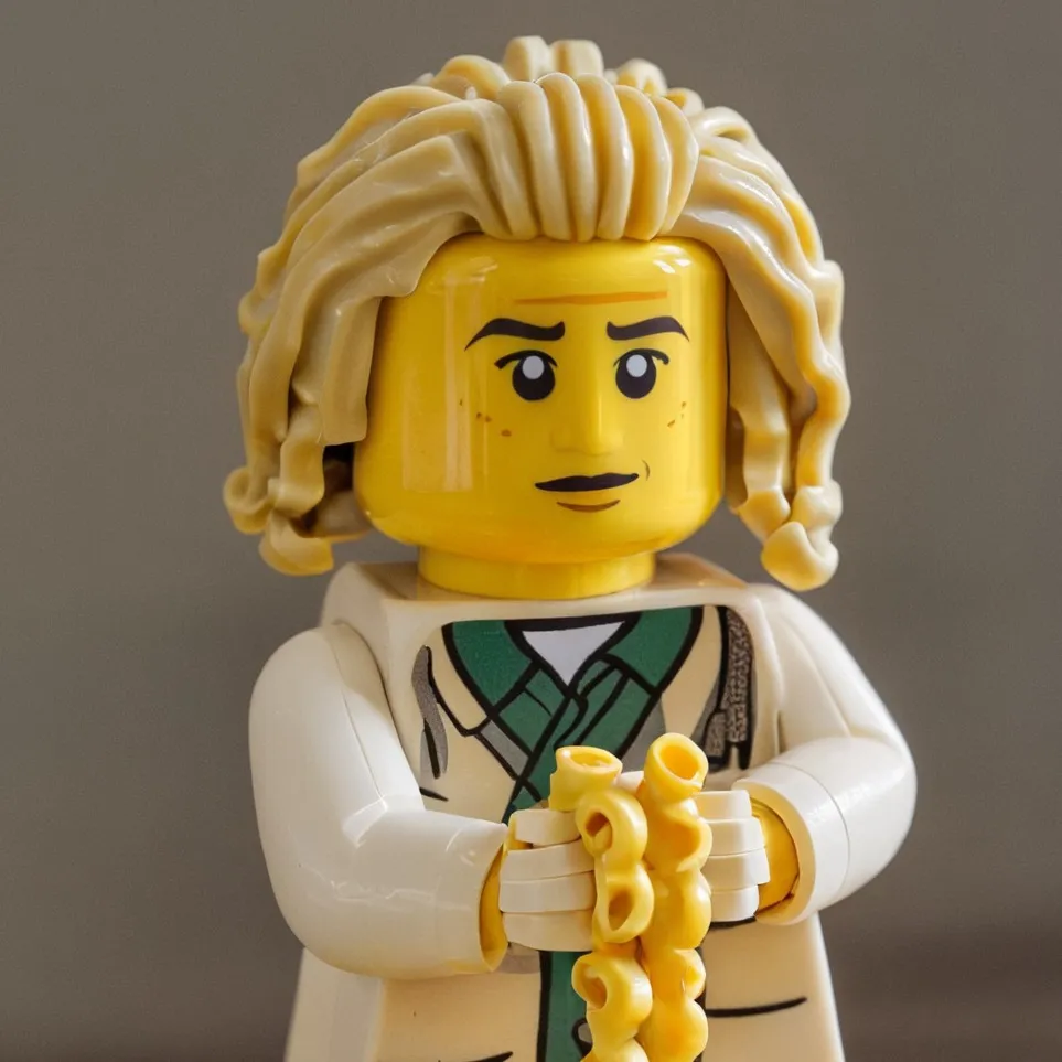 chat with ai character: Pinkie n' Lily