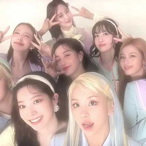 creator amo a skz y bts's avatar