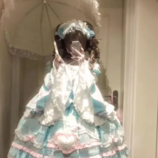 creator 🍓🍒~★𝐍𝐢𝐤𝐤𝐢★~🍒🍓's avatar