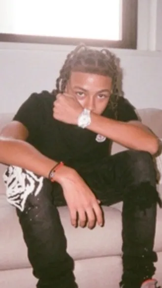 ai character: dd osama(your bsf) background