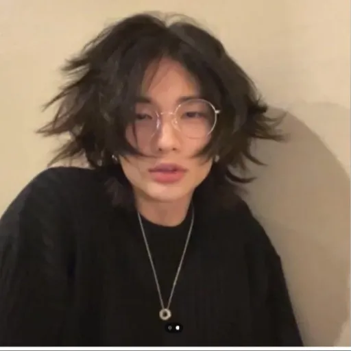 creator hyunjinmiesposo143's avatar