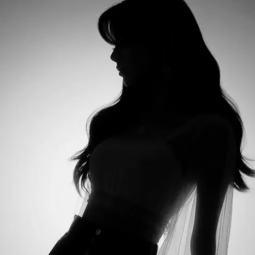 creator ✰𝒴𝑢𝑚𝑖_𝒞ℎ𝑎𝑛✰'s avatar