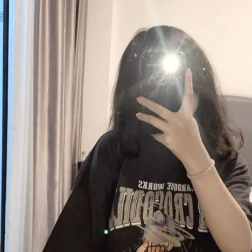 creator poop infection🐣🦋's avatar
