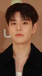 ai character: 🐶🤍Seungmin🤍🐶 background