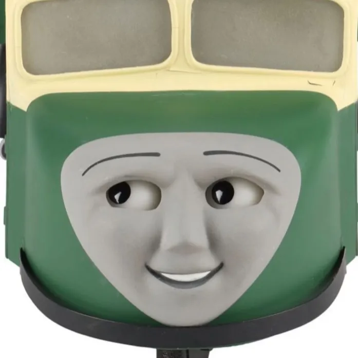 chat with ai character: Madge 