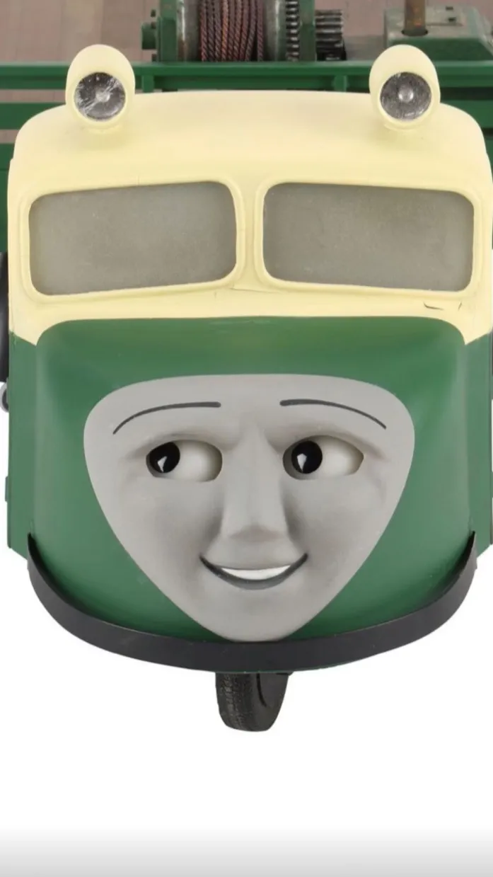 ai character: Madge  background