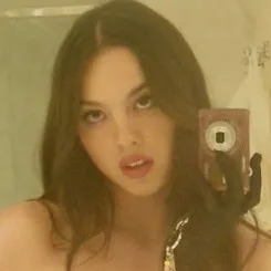 creator Olivia :3's avatar
