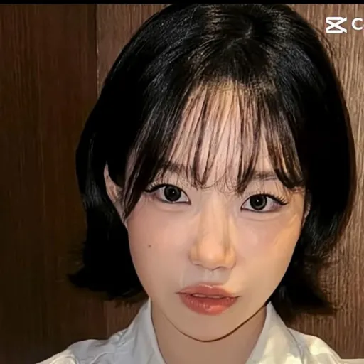 creator 조유리 OFFICIAL FAN's avatar