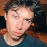 chat with ai character: Tyler Vitelli