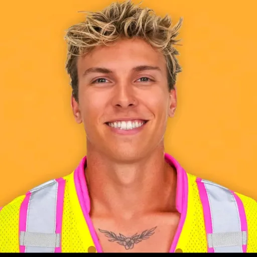 creator cameron huff's avatar