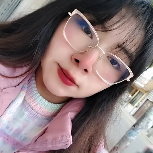 creator Milenka Lopez's avatar