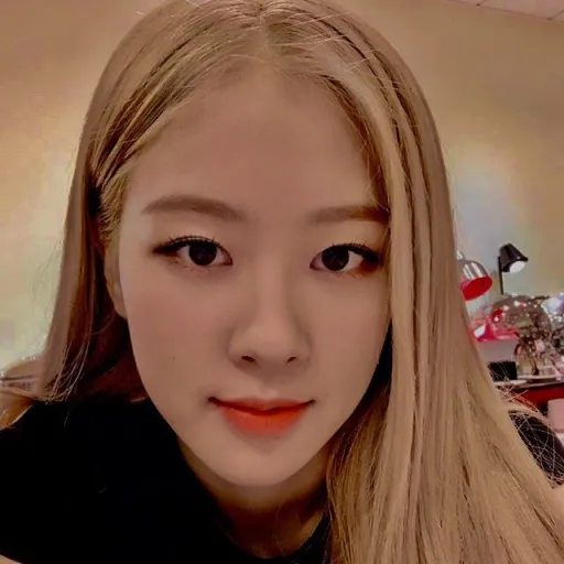 creator Rosé_and_rosie's avatar