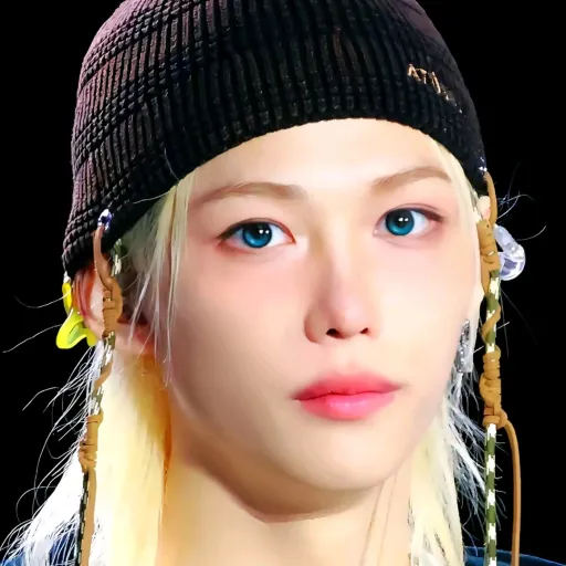creator stay felix 🐣's avatar