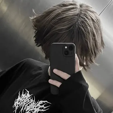 creator Максим✌🏻's avatar