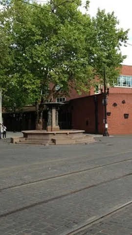 ai character: Ian Skidmore background