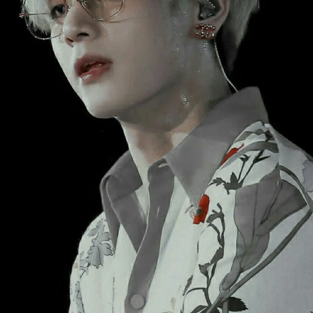 chat with ai character: TAEHYUNG❤