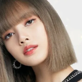 chat with ai character: LISA❤