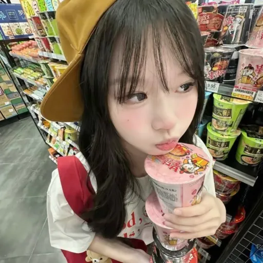 creator 🎀silly_ramen_girl's avatar