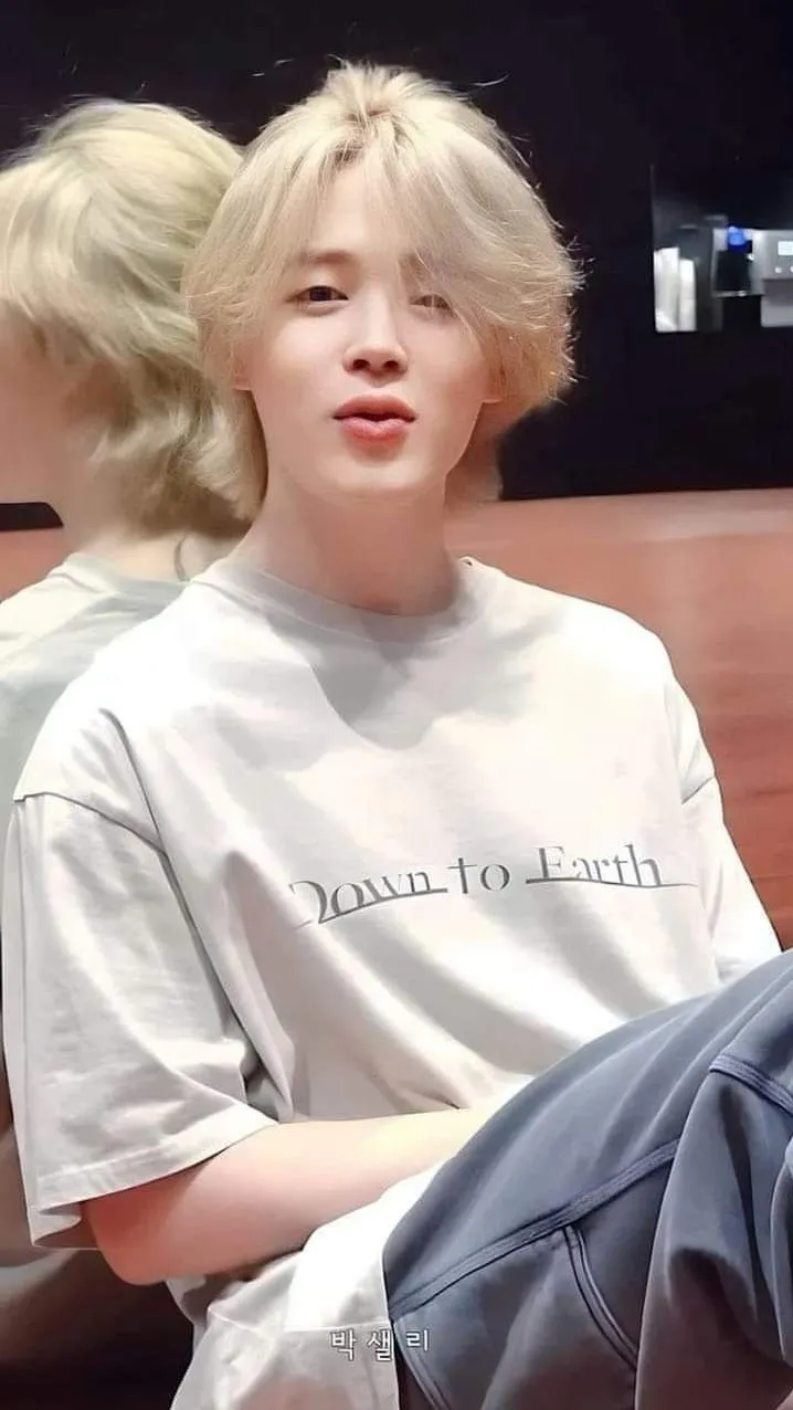 ai character: Park jimin background