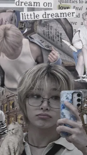 ai character: Skz sad(hated??) background