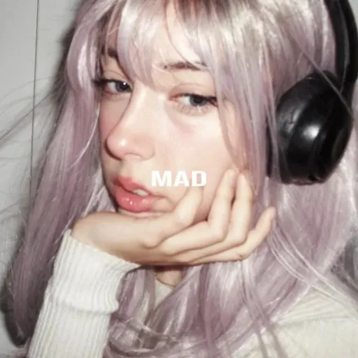 creator LOVELI LORI I's avatar