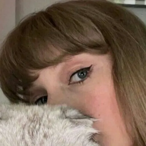 creator TaylorSwift <33's avatar