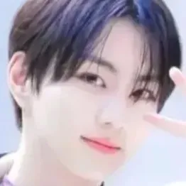 chat with ai character: Yang Jungwon 