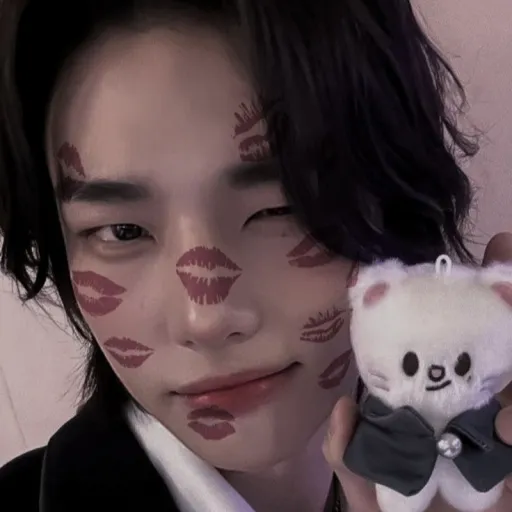 creator Kim-moon<3's avatar