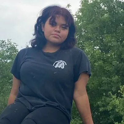 chat with ai character: Edith redwood