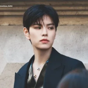 chat with ai character: Seungmin