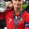 chat with ai character: Cristiano Ronaldo