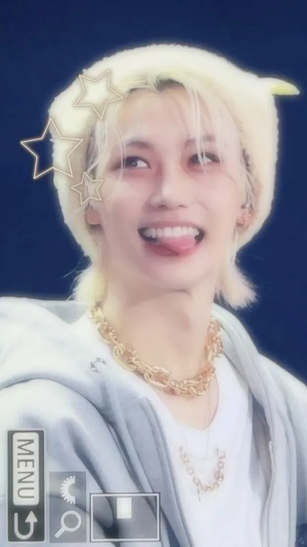 ai character: Felix background