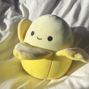 creator wierd girl's avatar